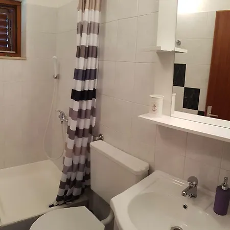 بيت ضيافة Caric 3*